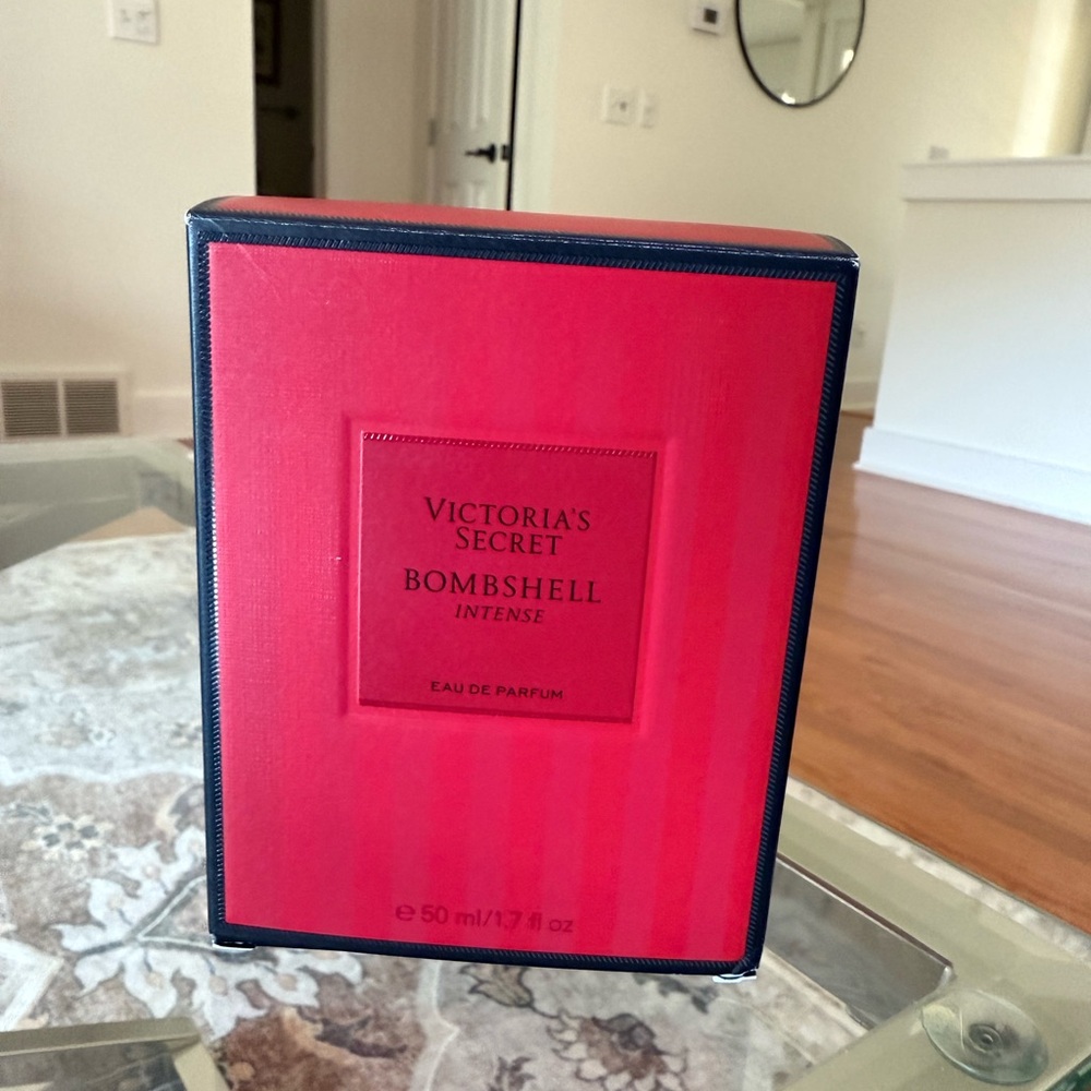 Victoria's Secret Bombshell Intense Eau de Parfum